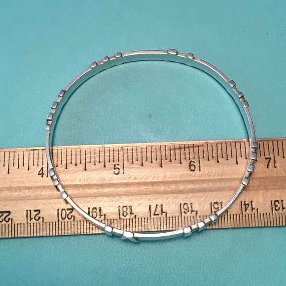 TIFFANY & CO. Vintage Silver (925) Atlas Bangle - Picture 7 of 12